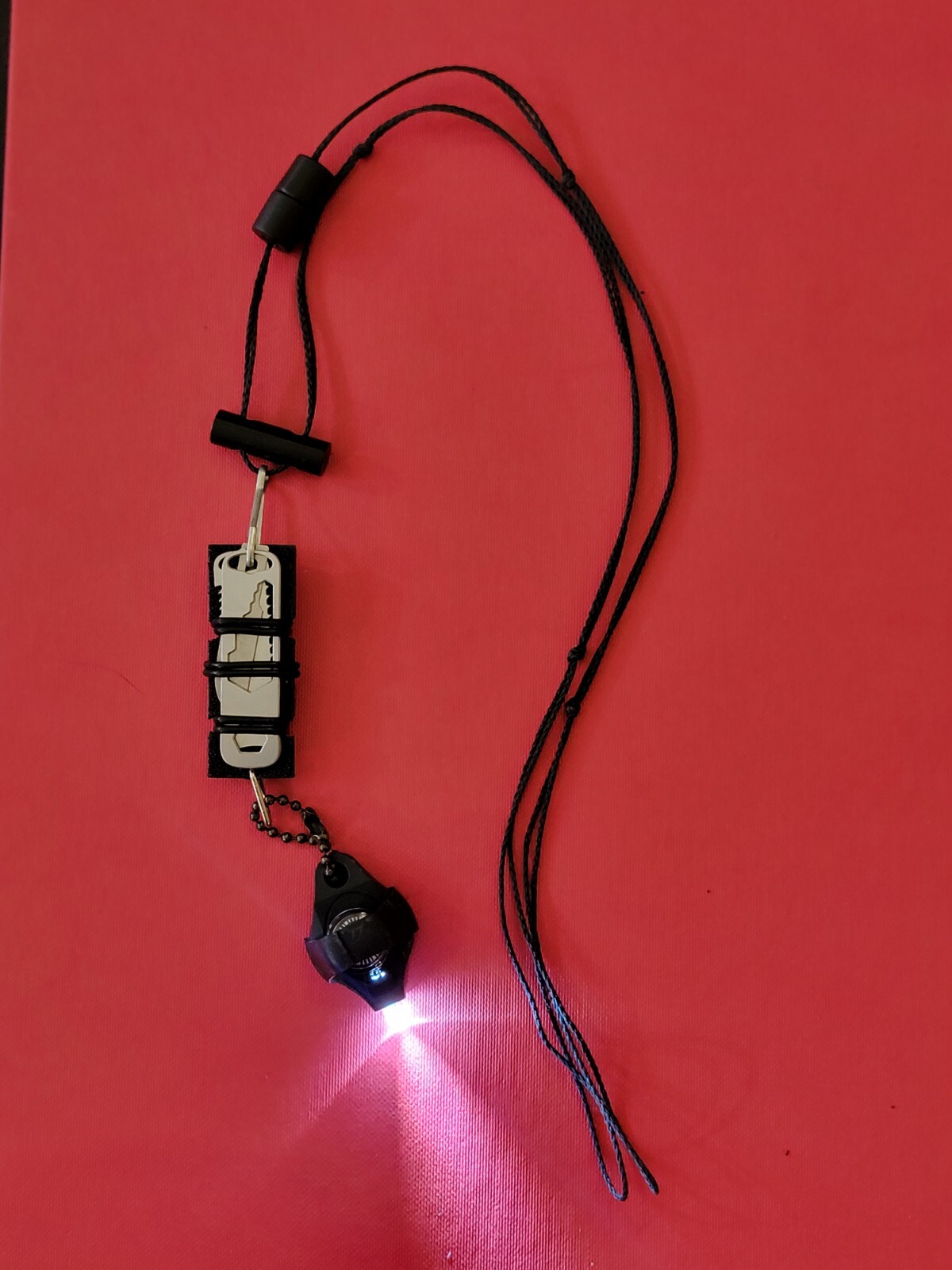 Survival Necklace/Glow in the Dark/with Knife/Saw/flashlight/can Opener…