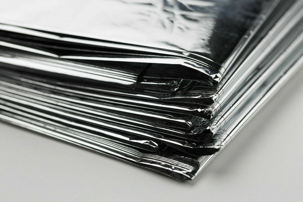 Insulating Thermal Blanket Mylar Survival Emergency Rescue Safety 83″ x 51″ 5pcs