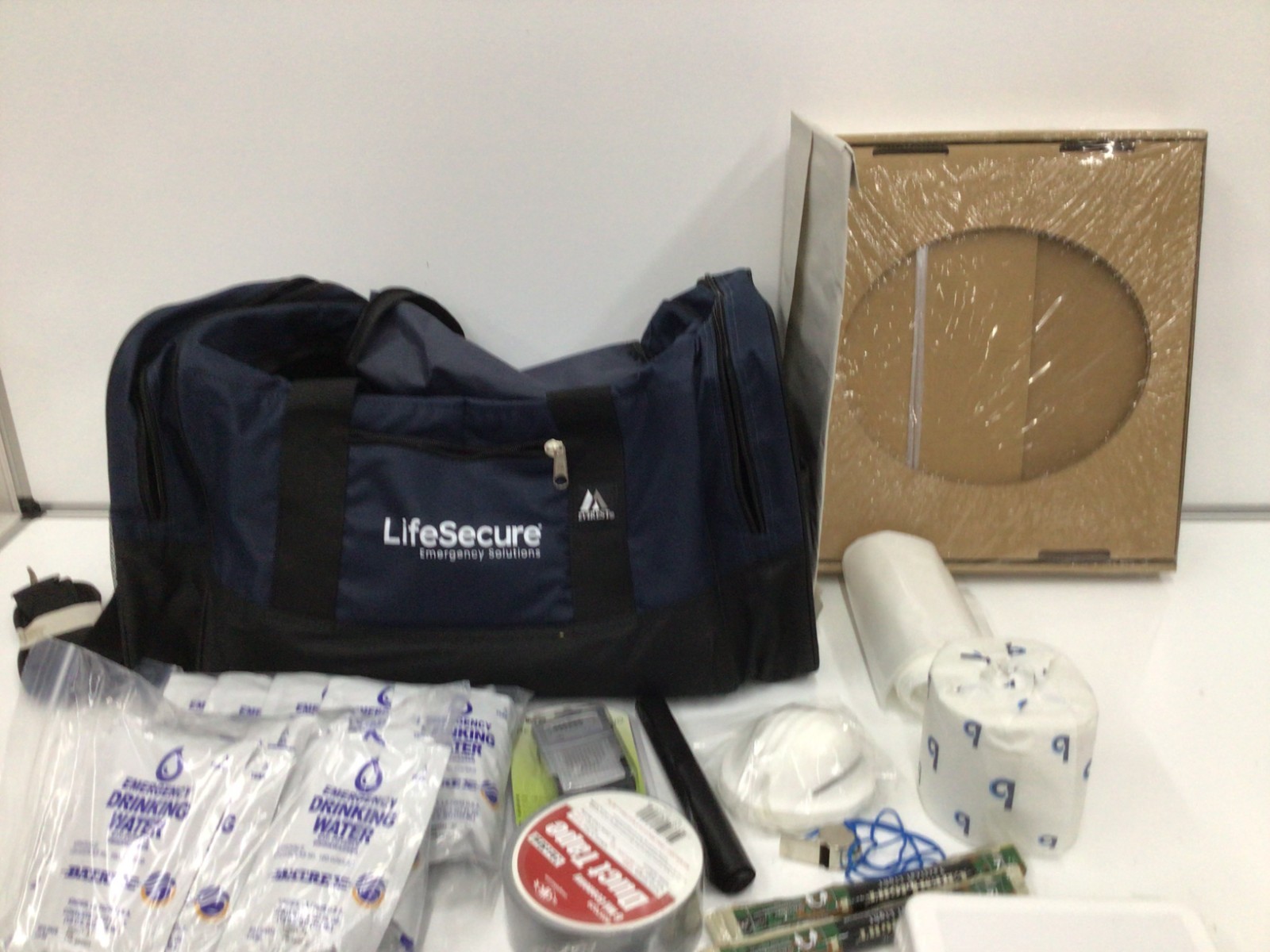 LIFESECURE 10100 Survival Kit 97 Components, Duffel Bag, 10 People Served 31XR15