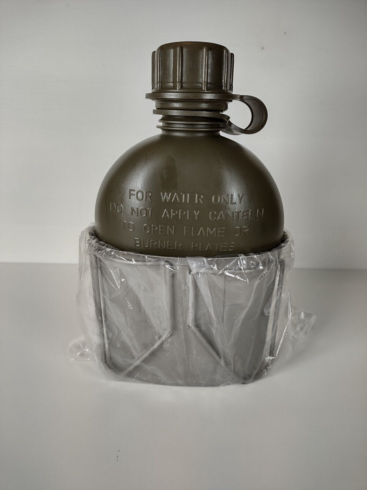 NEW AUTHENTIC US Military 1 QUART QT PLASTIC CANTEEN w/ USGI CANTEEN CUP