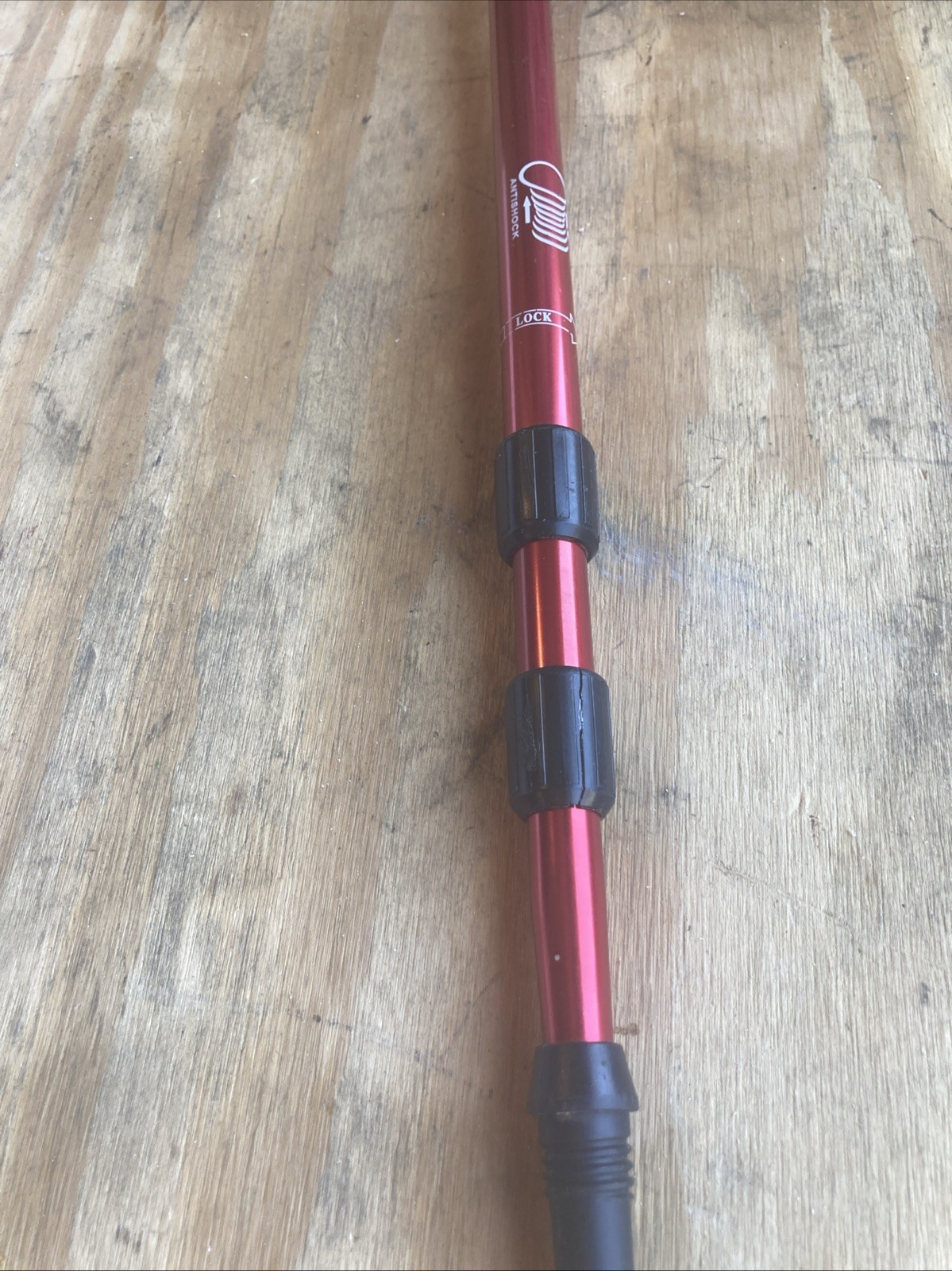 Swissgear Aluminum Extendable/ Collapsible Walking Pole, Red, Used