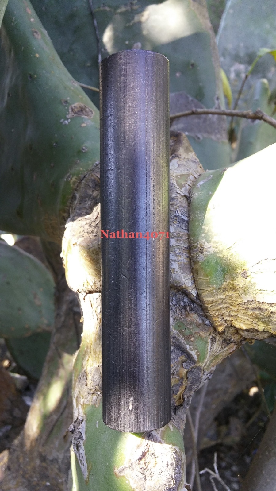 Bushcraft ferrocerium rod “Super Monster” ferro rod firesteel. 1″ dia. 5″ long