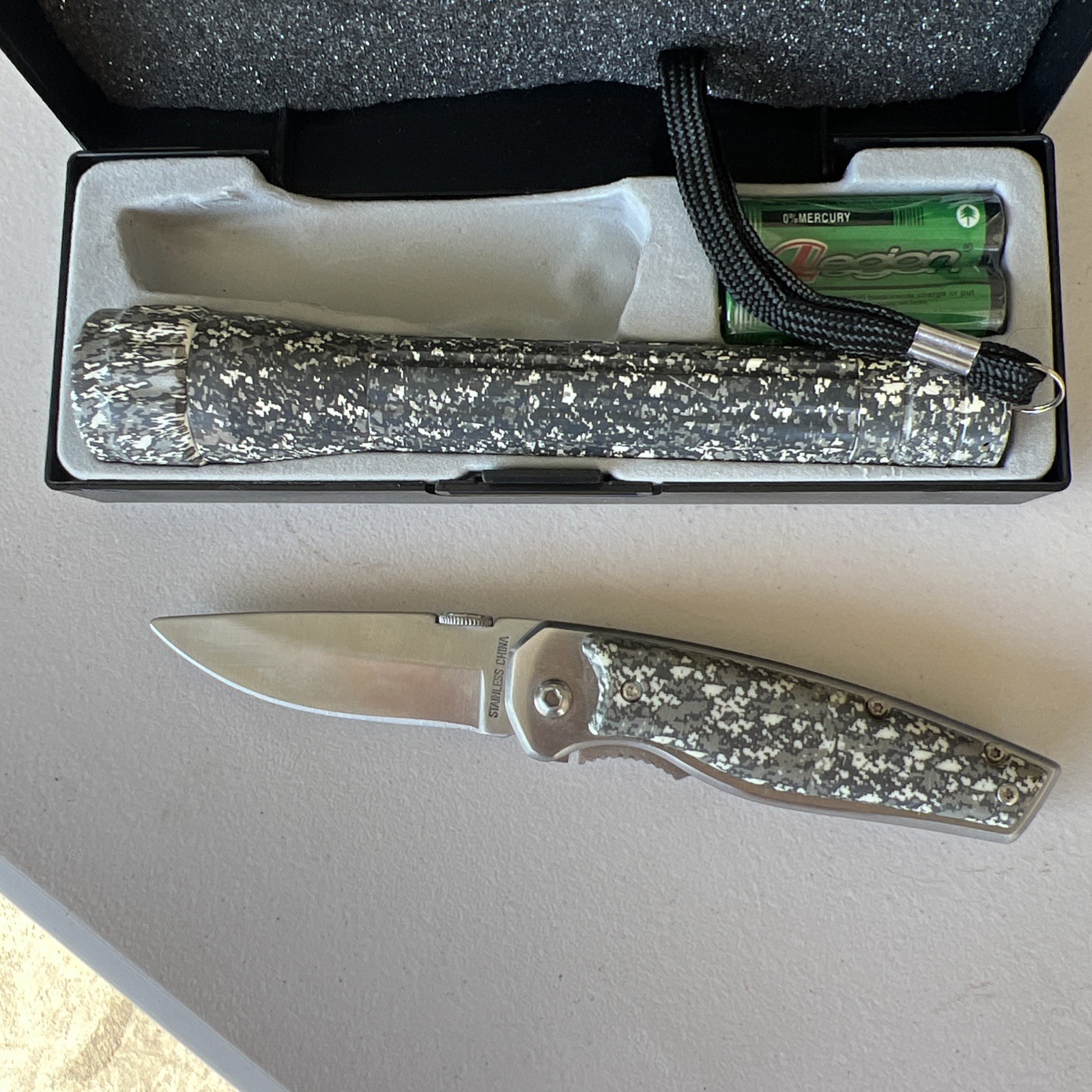 NRA National Rifle Association Survival Combo Set Flashlight & Knife NEW Camo FS