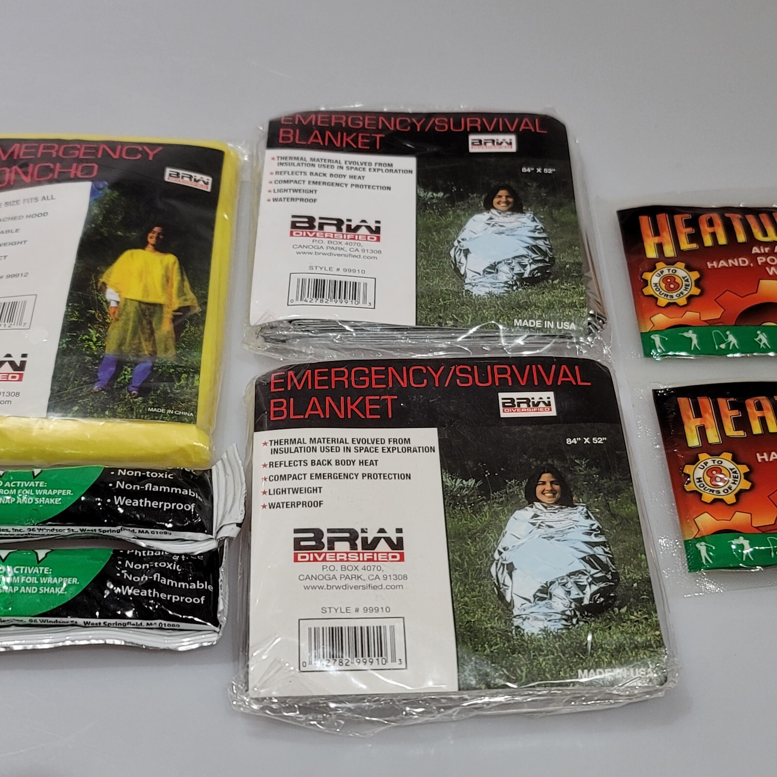 Lot of 7 Emergency Prepper Poncho/Survival Rescue Blanket Safety Kit w/Glowstick