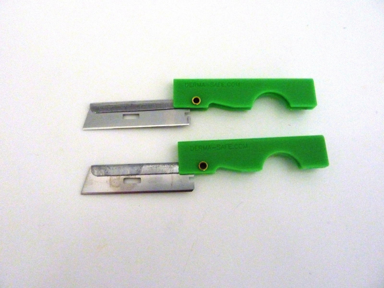 Derma Safe Folding Razor Knife 10 pack Green for SERE Survival Tool Kit Blade