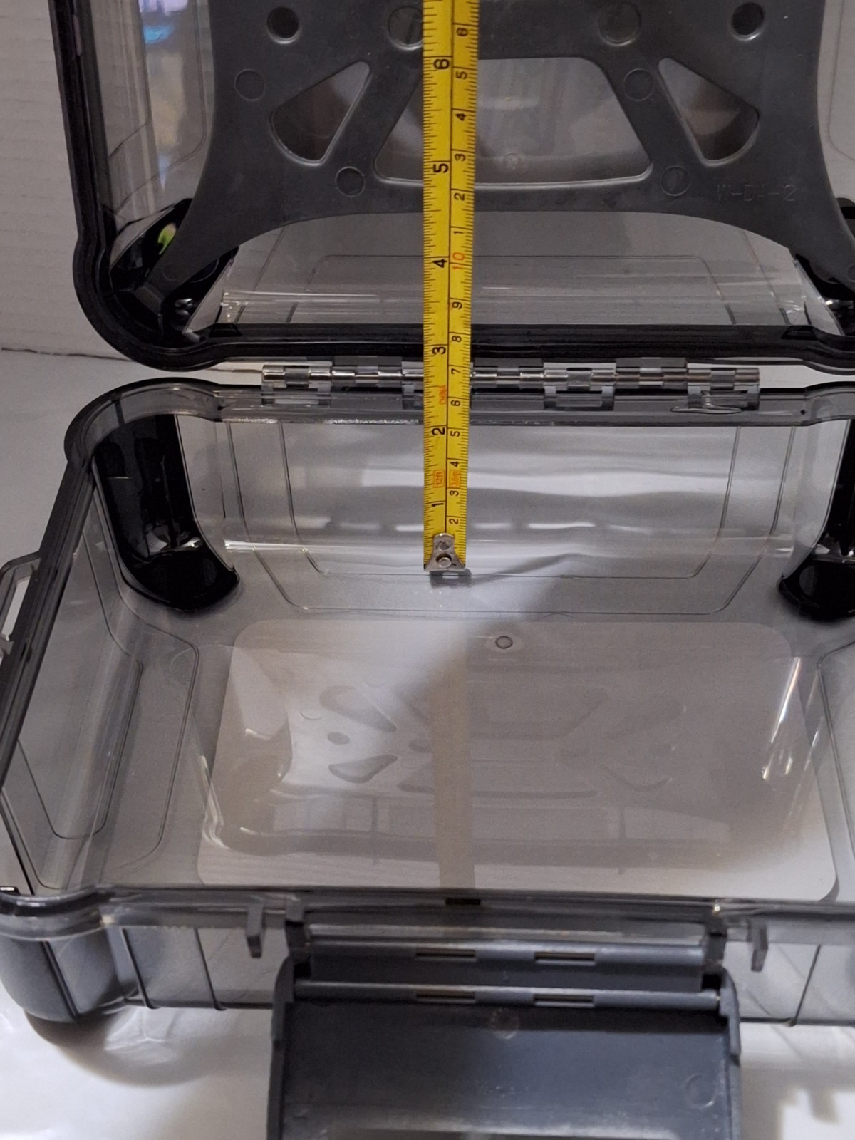 Adventuridge Large Watertight Case Plus Gear Divider