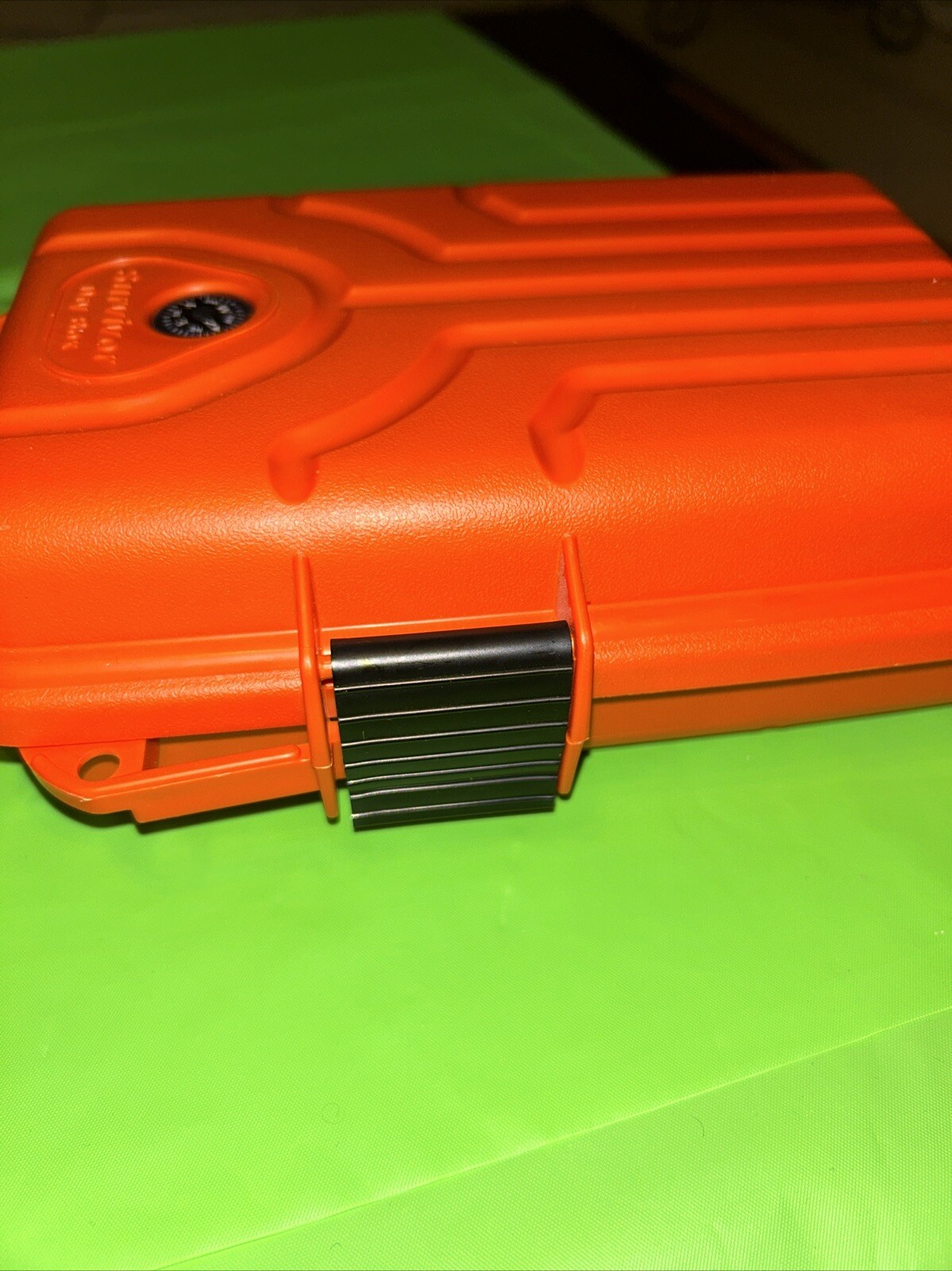 Survivor Dry Box MTM Case-Gard Size Small S107235 Water Resistant Storage Compas
