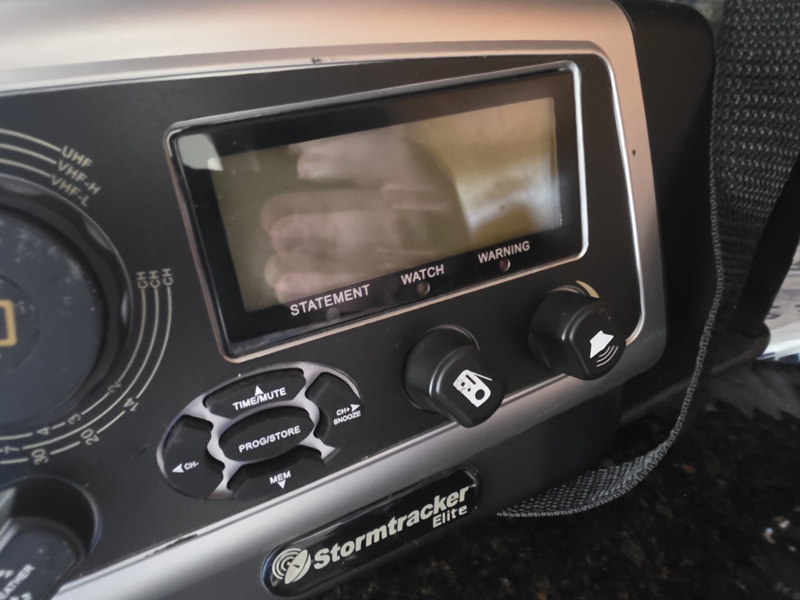 Vector Stormtracker Elite WC300DSV TV / Lantern / AM/FM / Weather Alert Radio