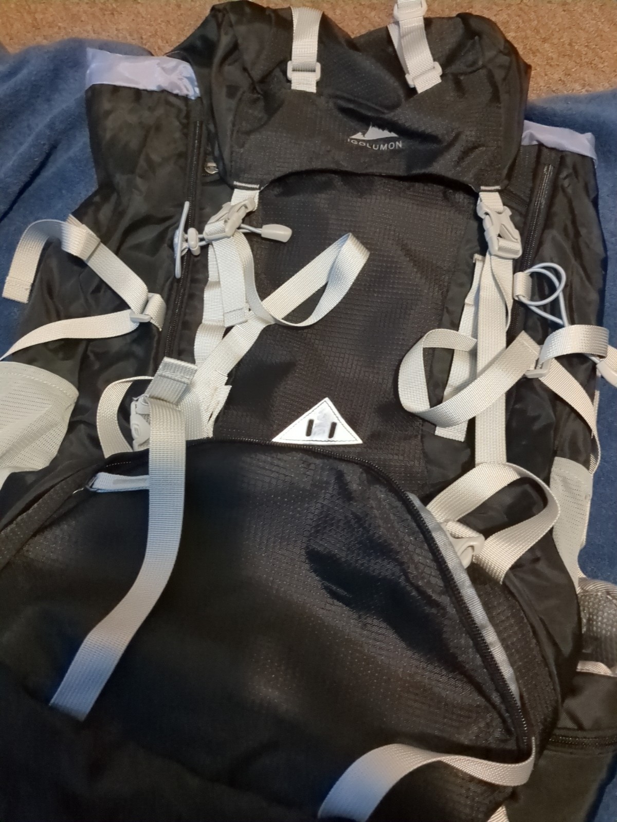 Camping Backpack Descent Size Minimal Signs Of Use Very Easy To Use.