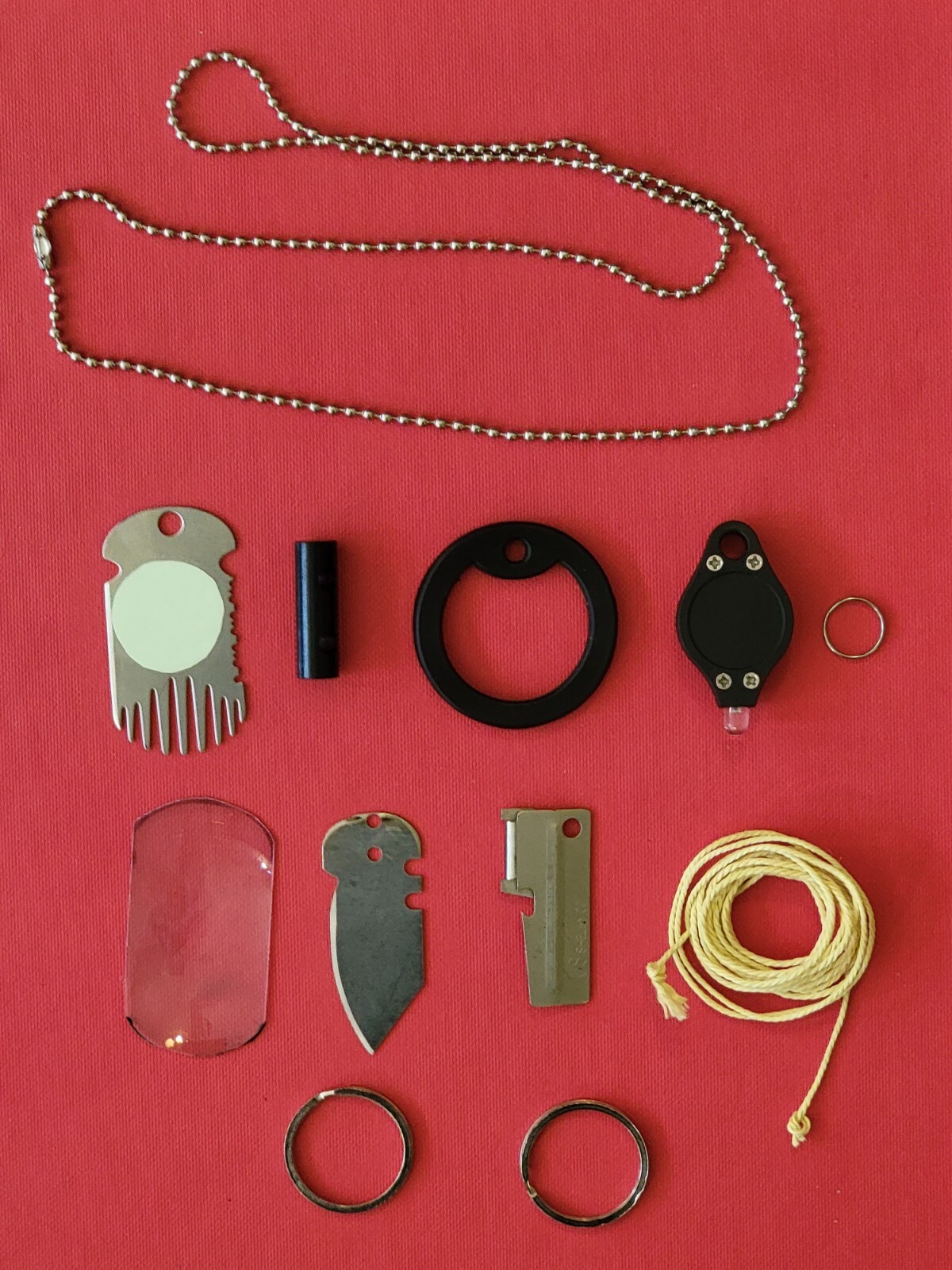 Survival Necklace /Glow in the Dark/with Knife/Saw/flashlight/can Opener…