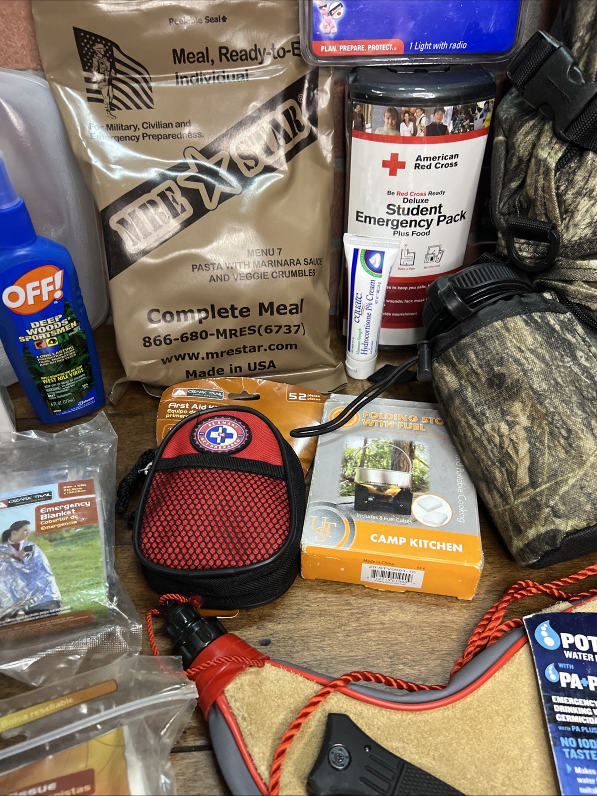 Emergency Survival Kit Camping Disaster EarthQuake Bug-Out Smith Wesson Knife