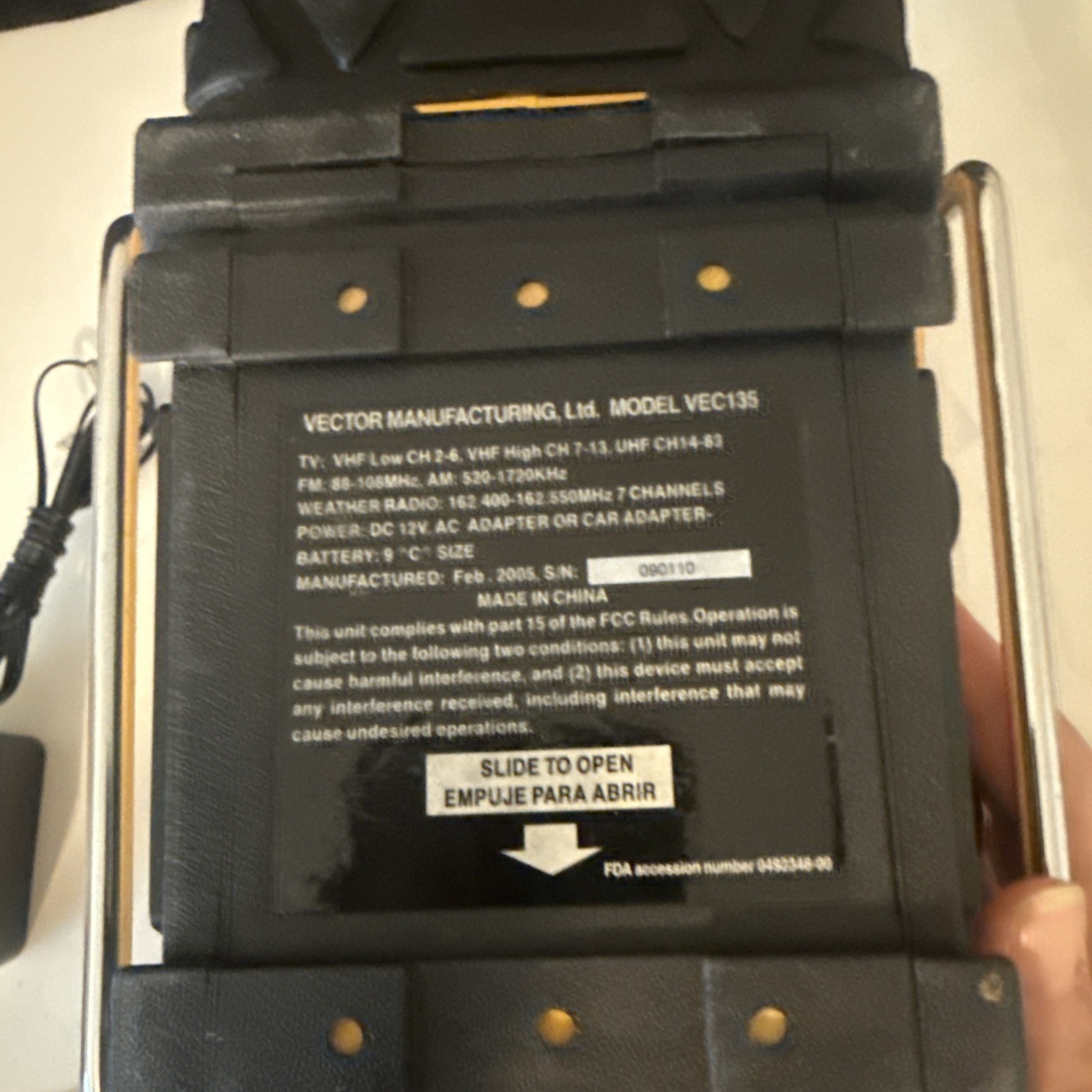 Storm Tracker Vector Toughbrite NOAA Weather Alert AM-FM Radio Lantern TV