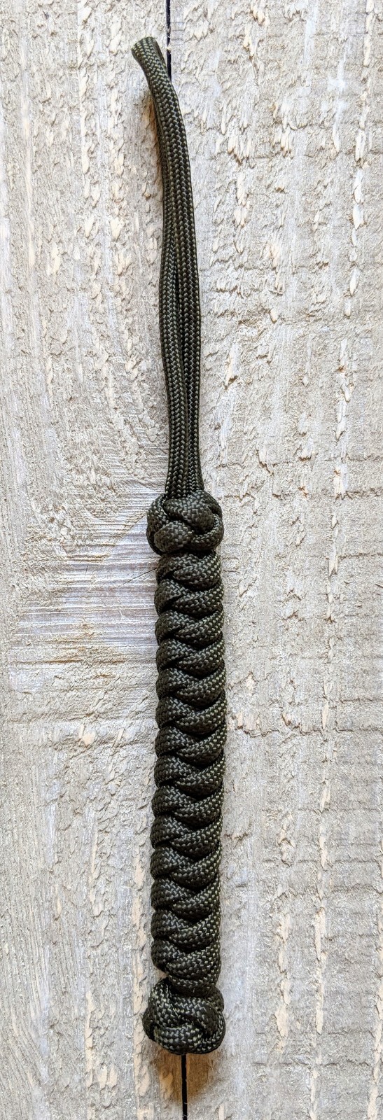 Paracord Knife Lanyard