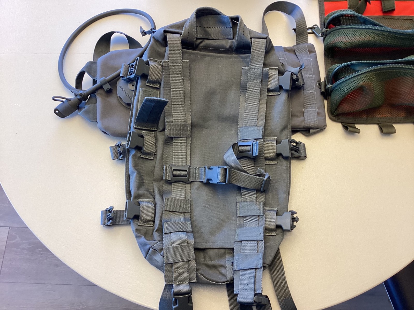 skram / go bag and insert plus Hydramax 3lt water bag / backpack survival