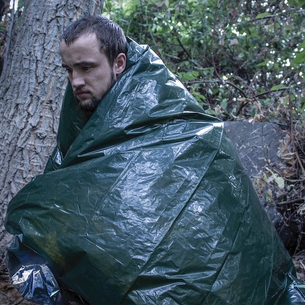 EMERGENCY ZONE 128 Heat Saver Dual Layer Insulating Blanket
