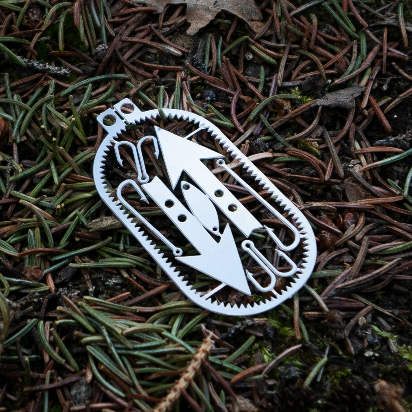 Readyman Dog Tag Survival Card 2-Pack w/ Arrowheads Fishing Hooks/Lure Band Saw