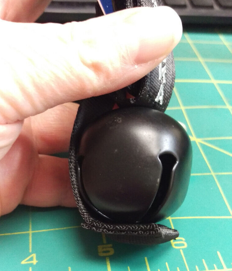 Alaska Bear Bell with magnetic silencer – easy add to belt loop or pack NICE!