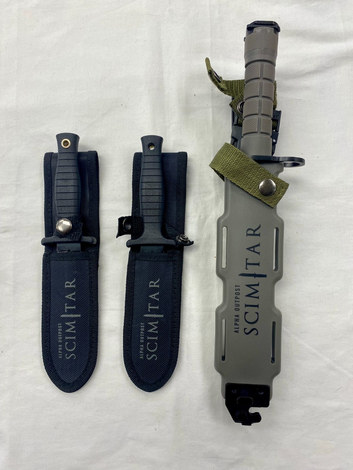 Alpha Outpost Scimitar Amazon Knife Set NIB!!