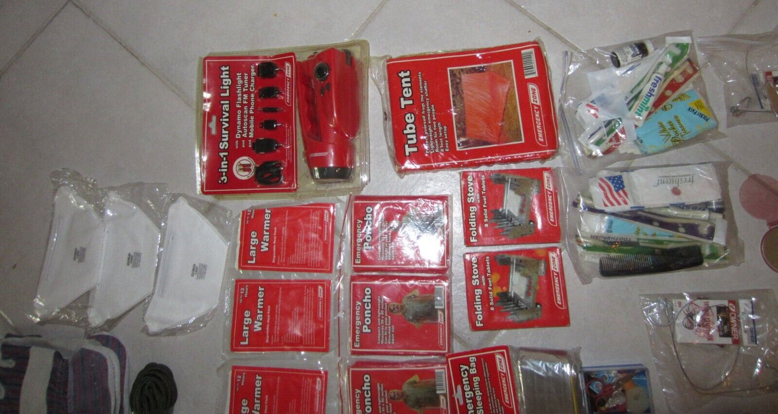 LARGE SURVIVAL KIT LOT HIKING KIT LOT HURRICANE KIT VARIOUS 40 PIECE AS PICTURED