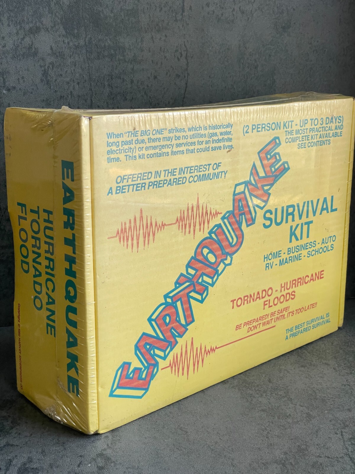 VTG Earthquakes Tornadoes & Hurricanes Survival kit Harvey Enterprises Co. 1989