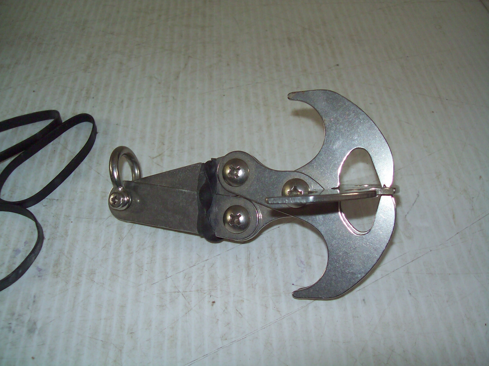 Stealth Angel Steel Grapple Outdoor Survival Camping Boating Hook in VGUC