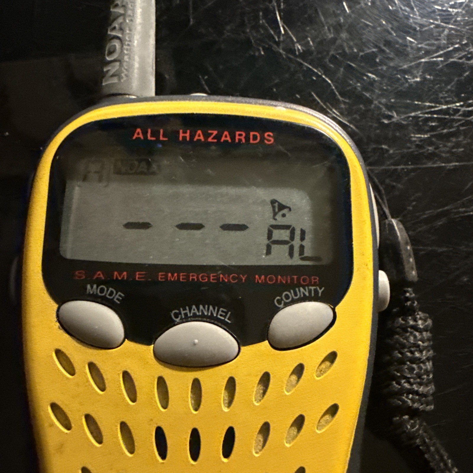 Oregon Scientific Emergency Portable Weather Radio No. WR102N Yellow Tested