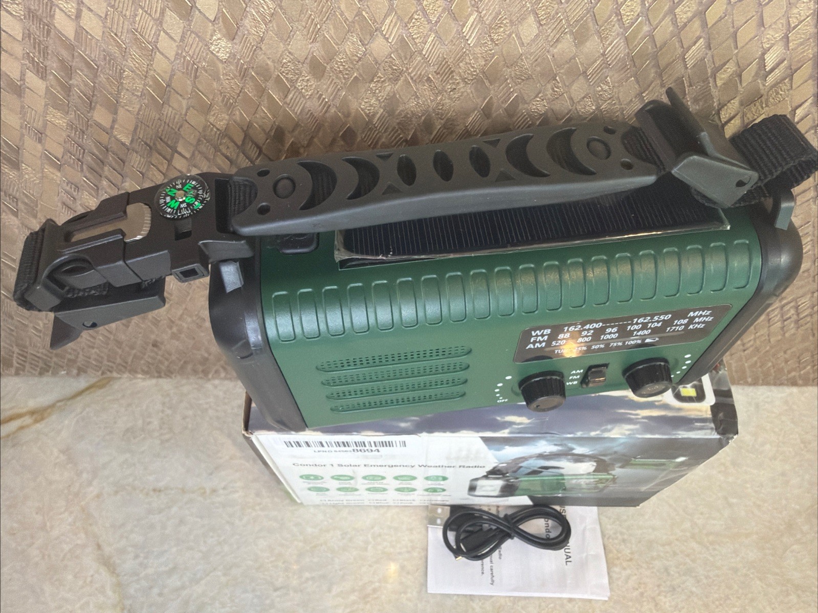 20000mAh/ 74000mWh Hand Crank Emergency Radio AM/FM/NOAA Weather
