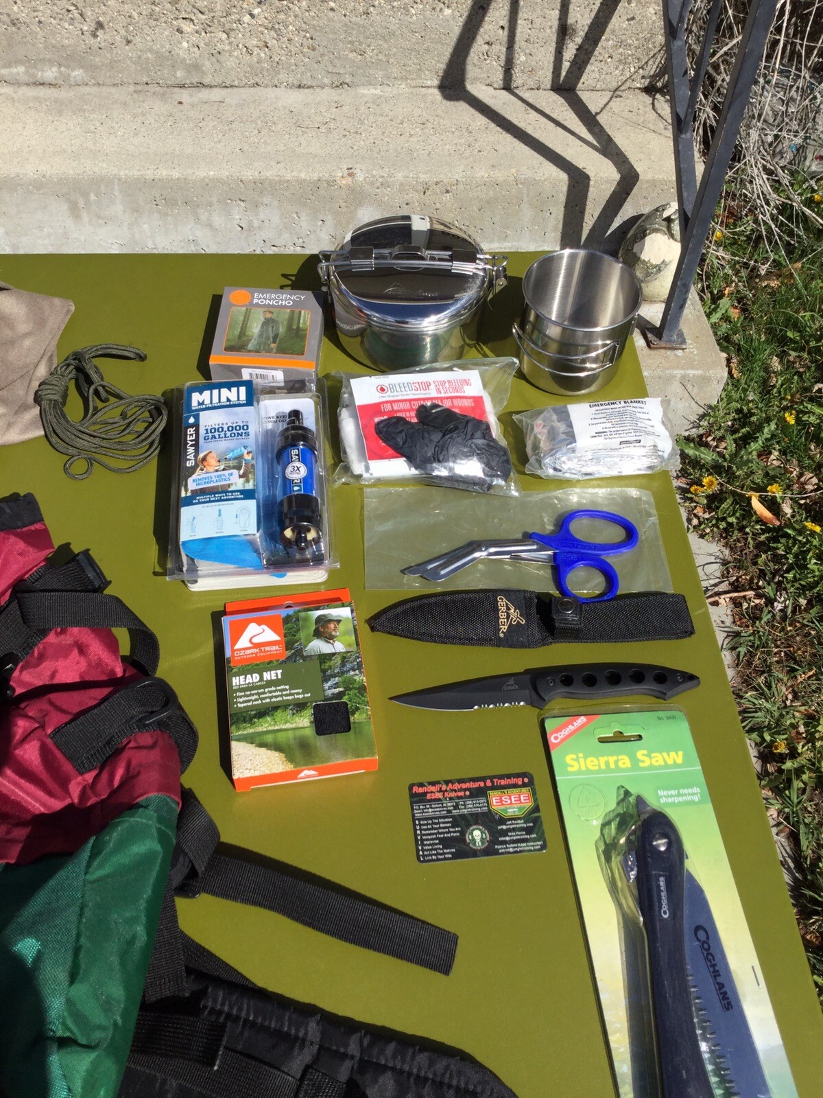 SURVIVAL KIT BUG OUT BAG EMERGENCY BACKPACK FIRST AID DISASTER PREPAREDNESS EMT