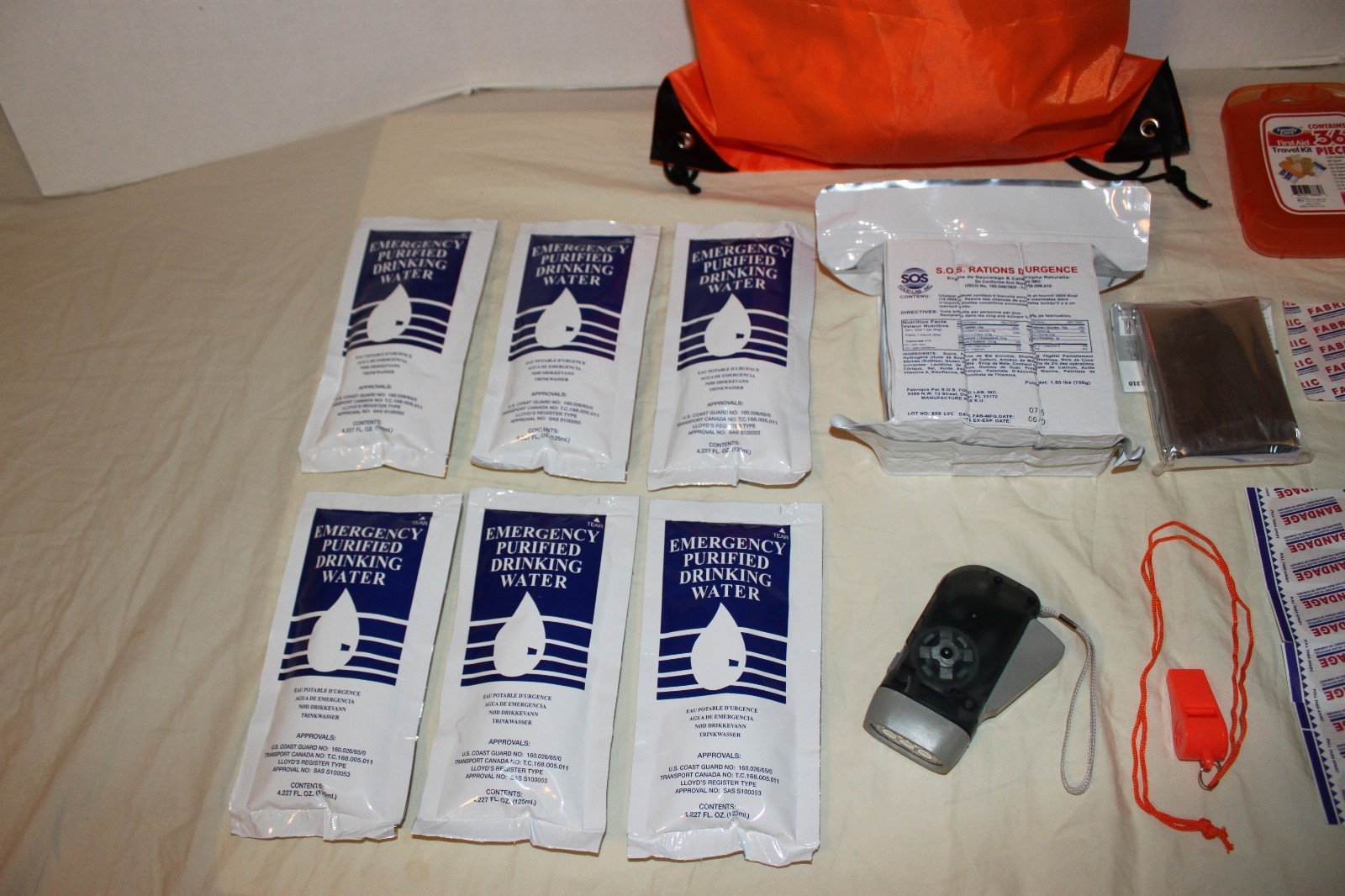 3 Day Emergency Food Water Blanket Whistle Flashlight 1st Aid Survival Kit 72 Hr