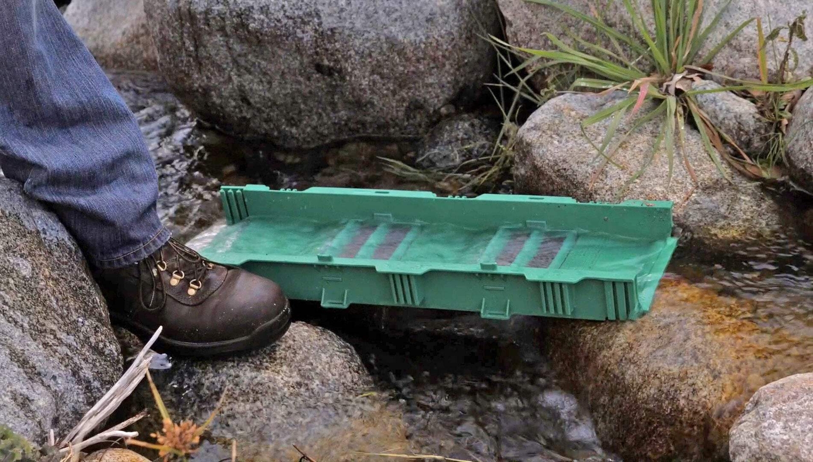 Sluice Fox Portable Expandable Sluice Box for Gold Mining and Prospecting; Inclu