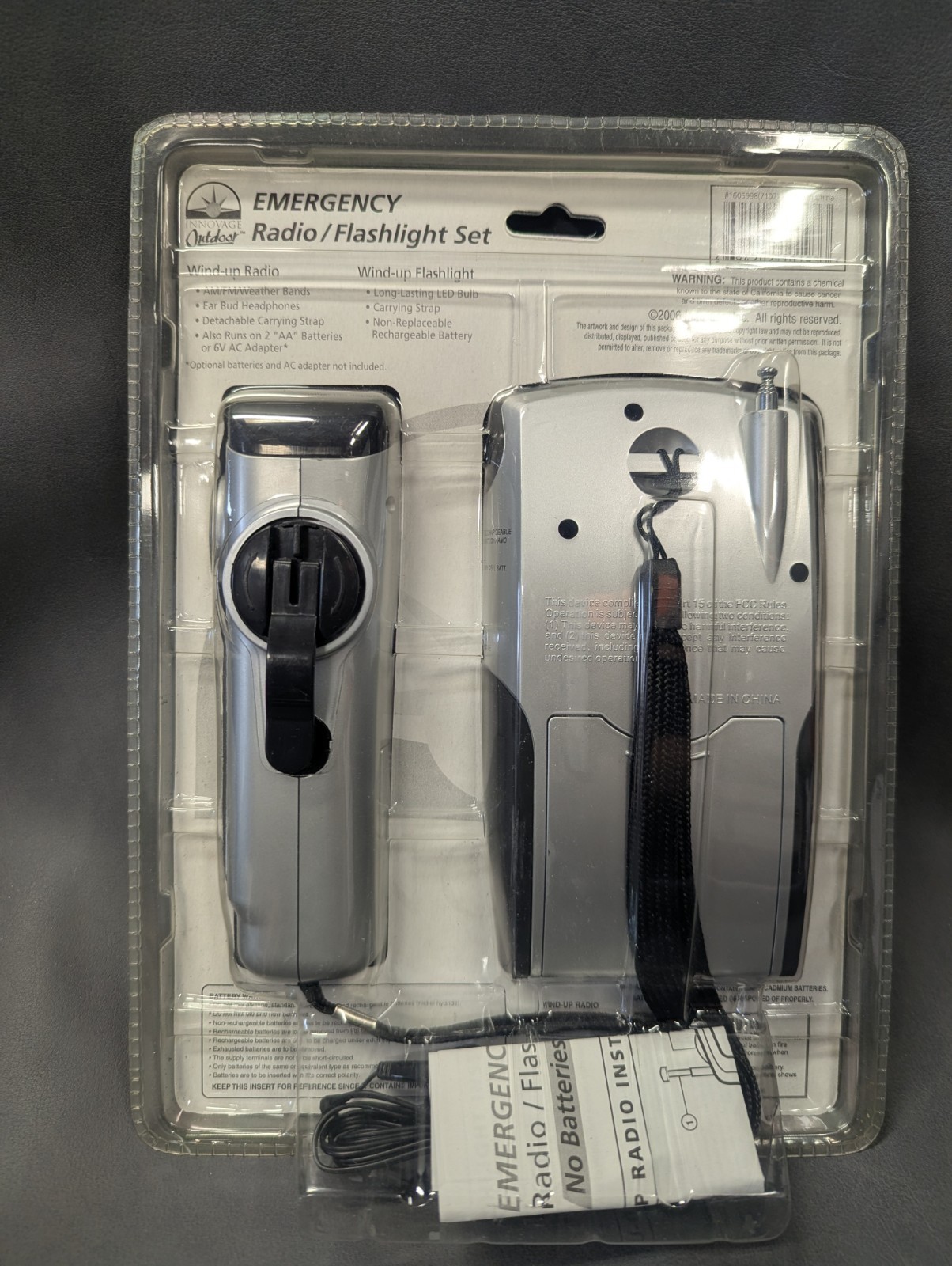 Vintage Innovage Outdoor Emergency Radio / Flashlight Set, New in Package !