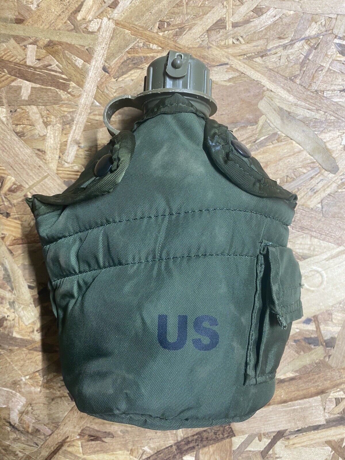 Genuine US Military 1 QT Canteen with OD Green Cover with or without Canteen Cup