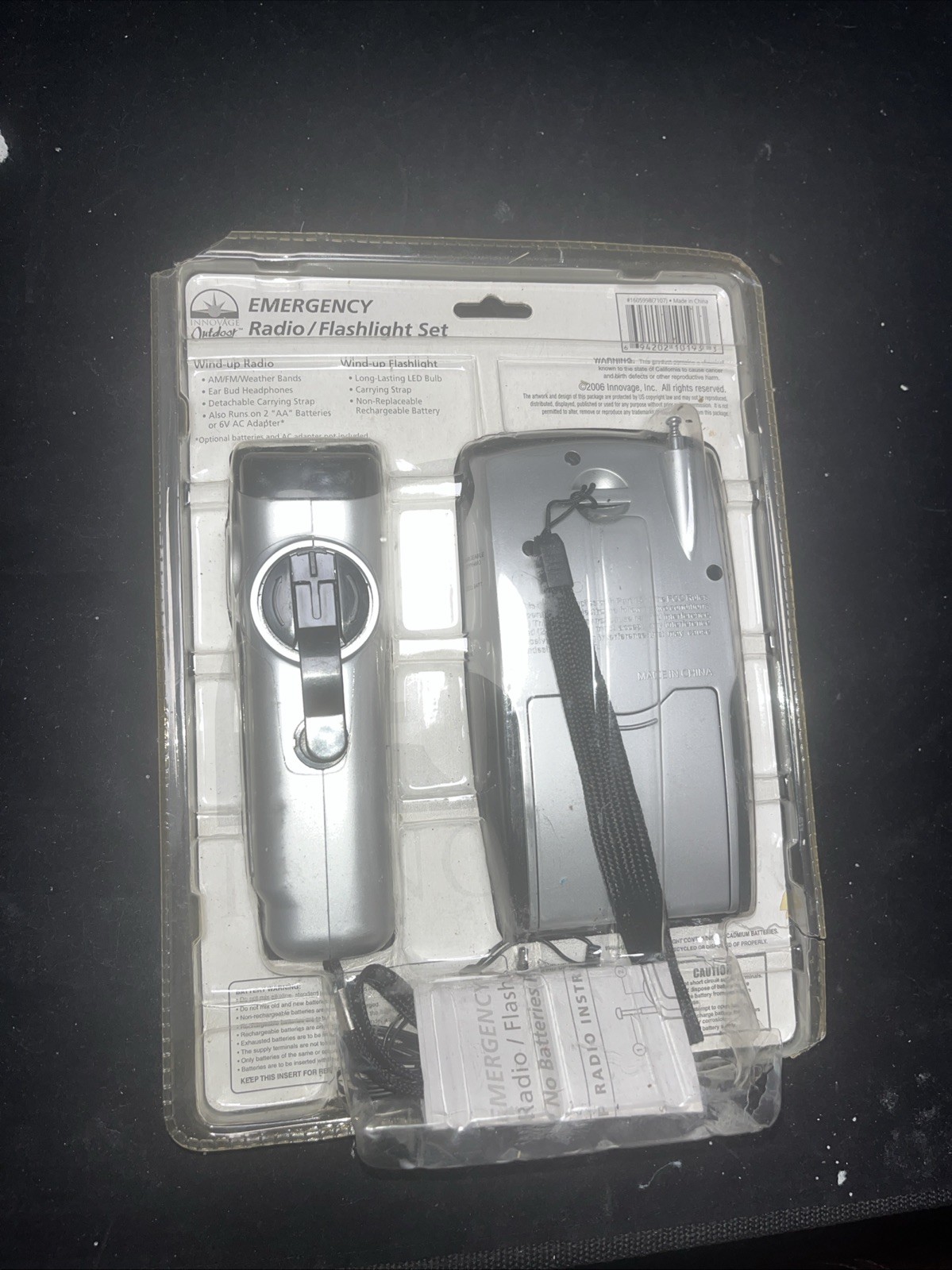 Vintage Innovage Outdoor Emergency Radio / Flashlight Set, New in Package !