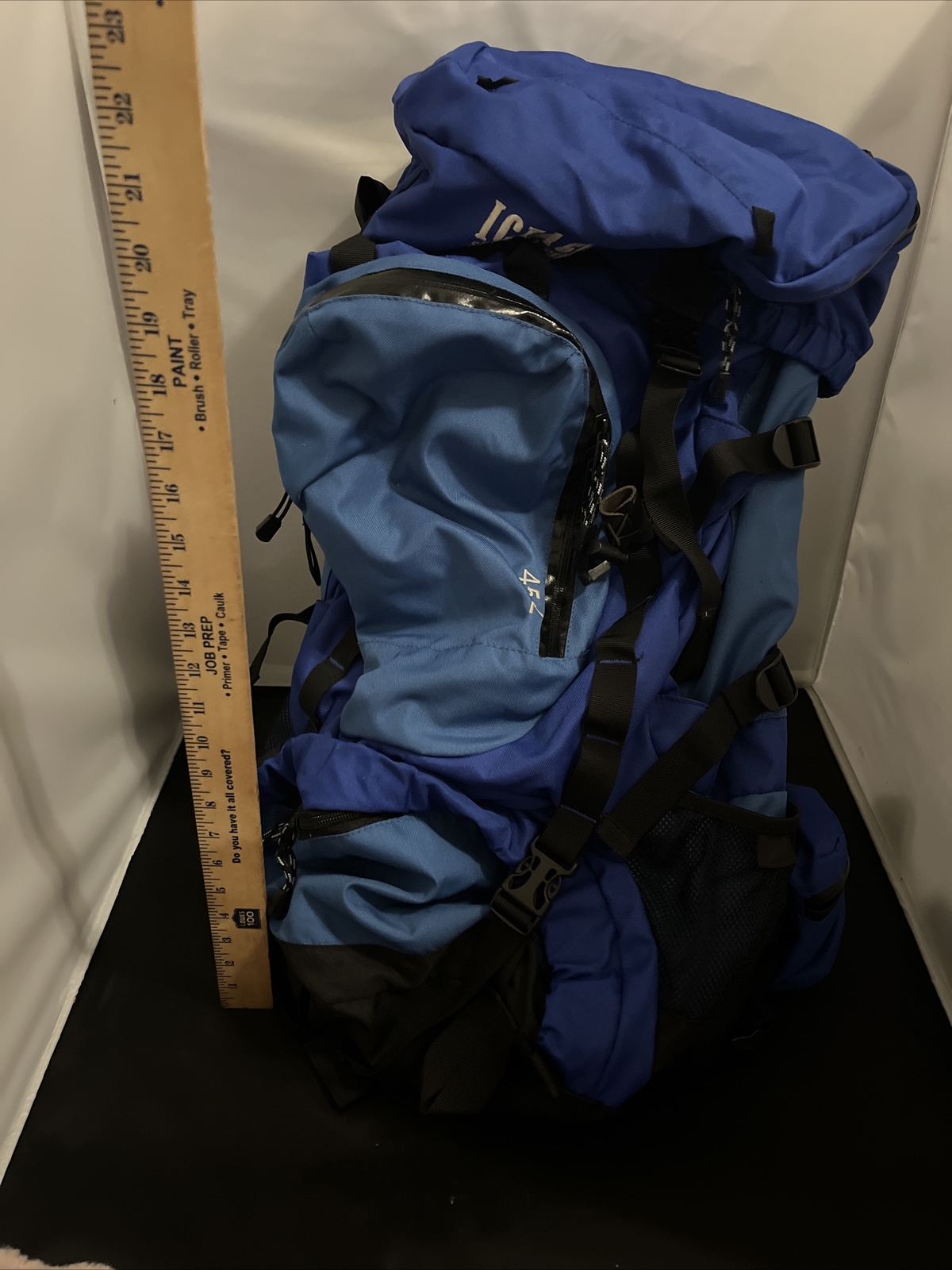 Ice Age 01 survival gear backpack 45L Great Condition