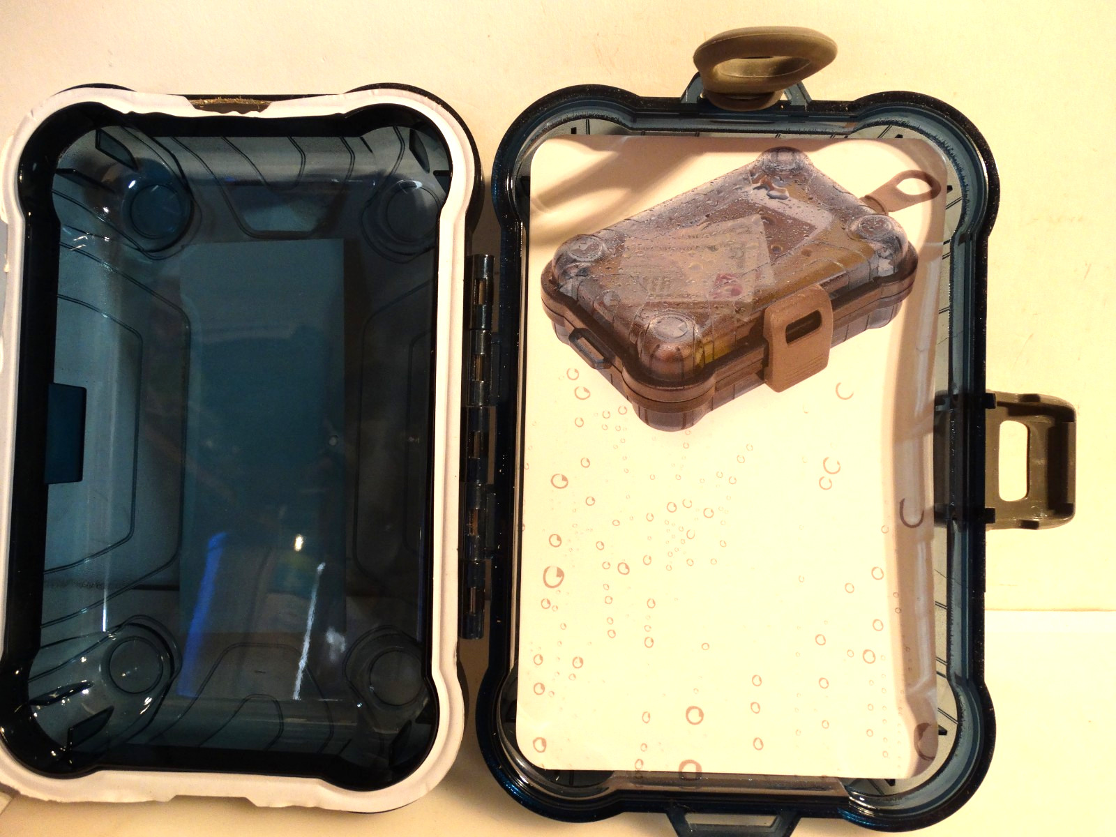 Adventuridge Watertight Extreme Weather Storage Case