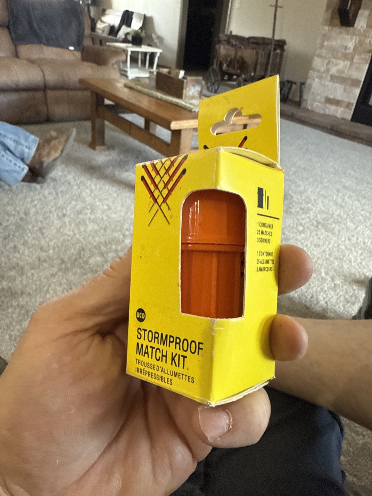 UCO Stormproof Match Kit with Waterproof Case, 25 Stormproof Matches and 3 Strik