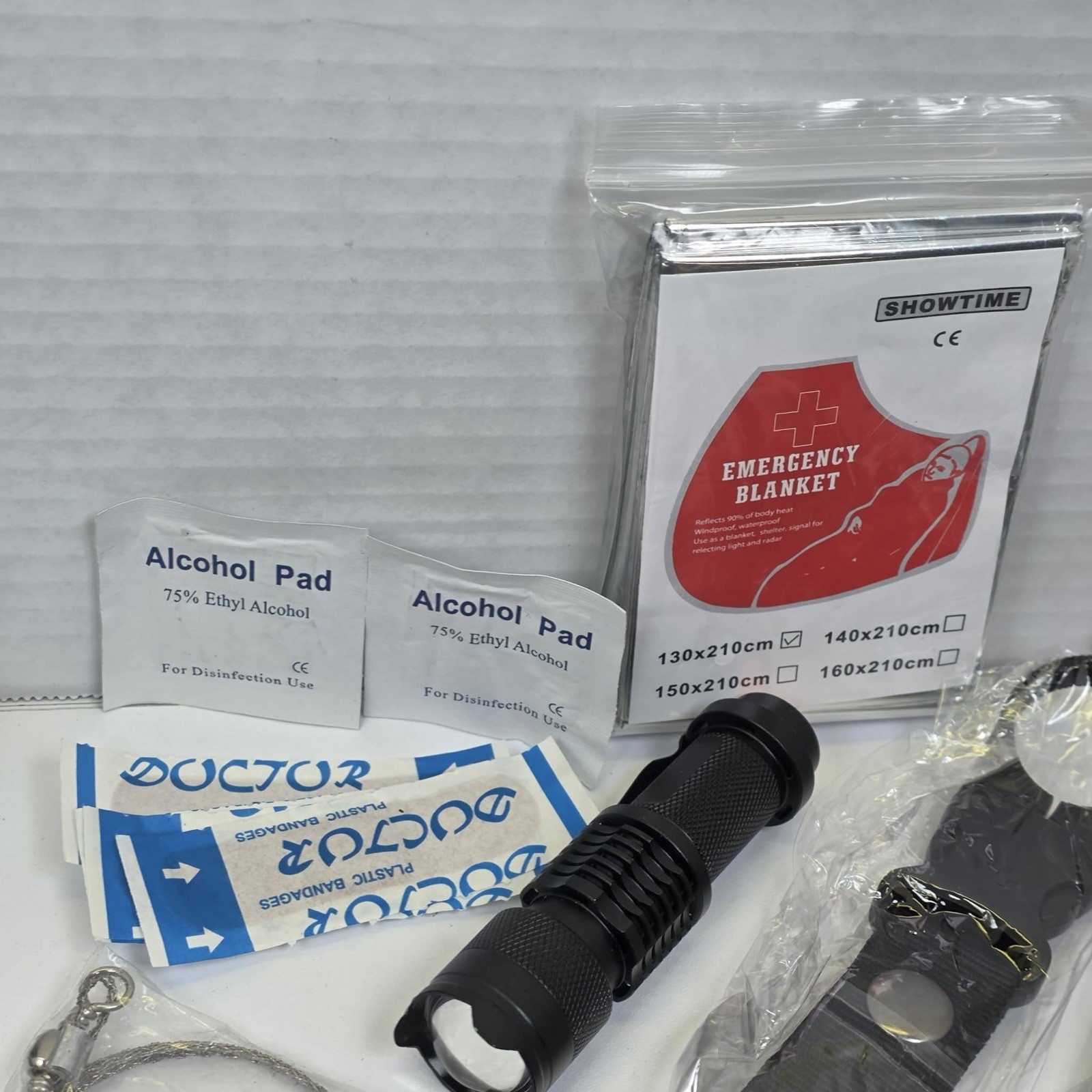 Survival Kit, Prepping,Bug Out, TEOTWAWKI, Camping, Hiking, Rescue, Emergency