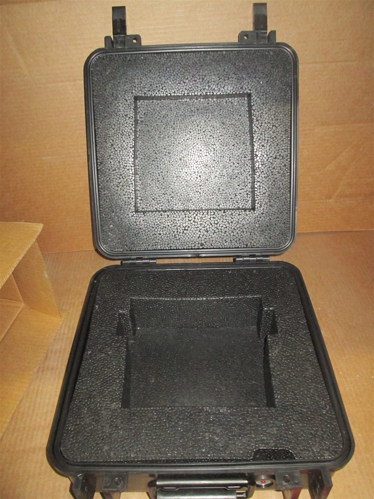 Starlight SC-071414 Hard Case AN/PVS-7A 17x15x8 W/ Foam Dry Box New Old Stock