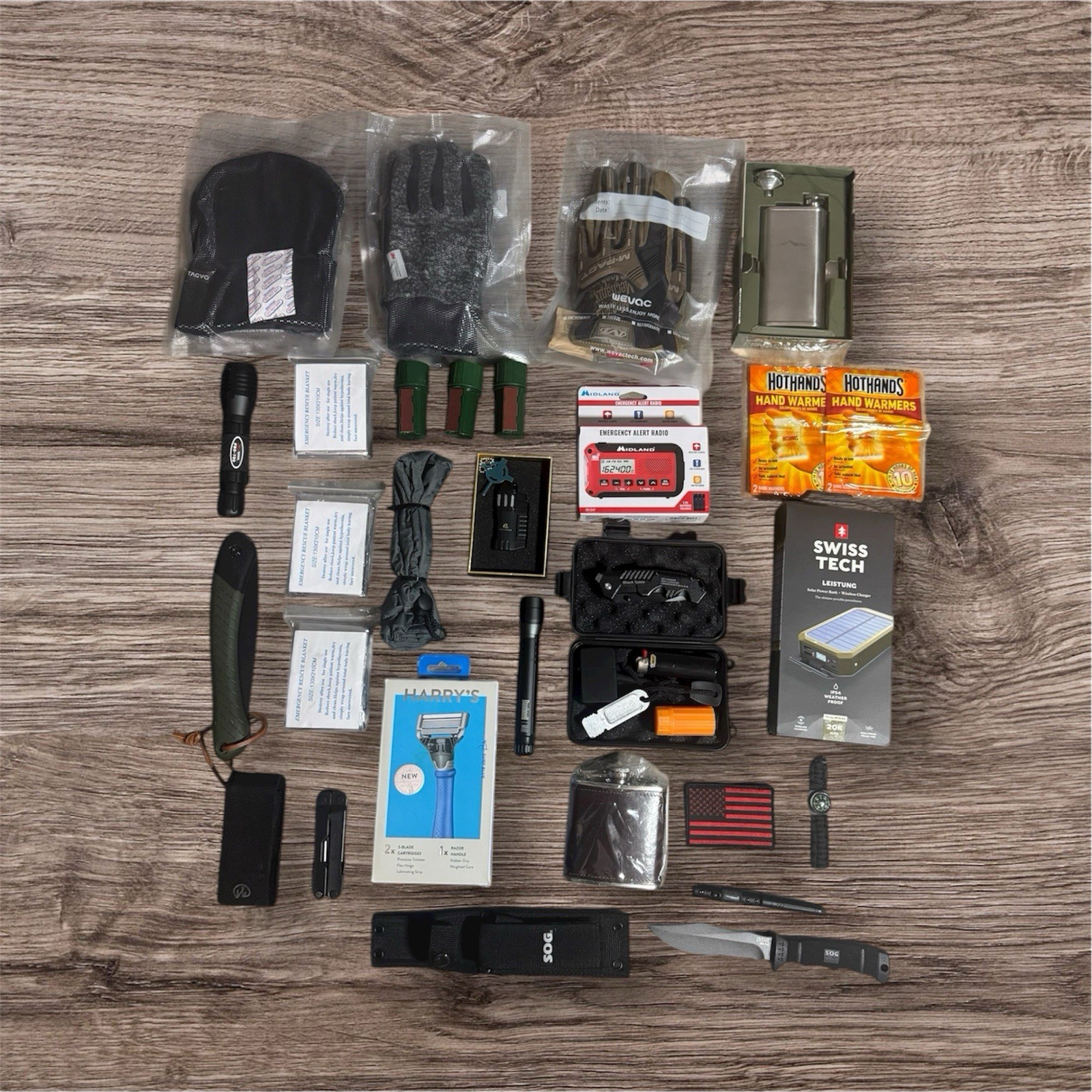 Gifts for Men Dad Husband Teenage Boy, Survival Kit 28 in 1, Survival Gear Tool