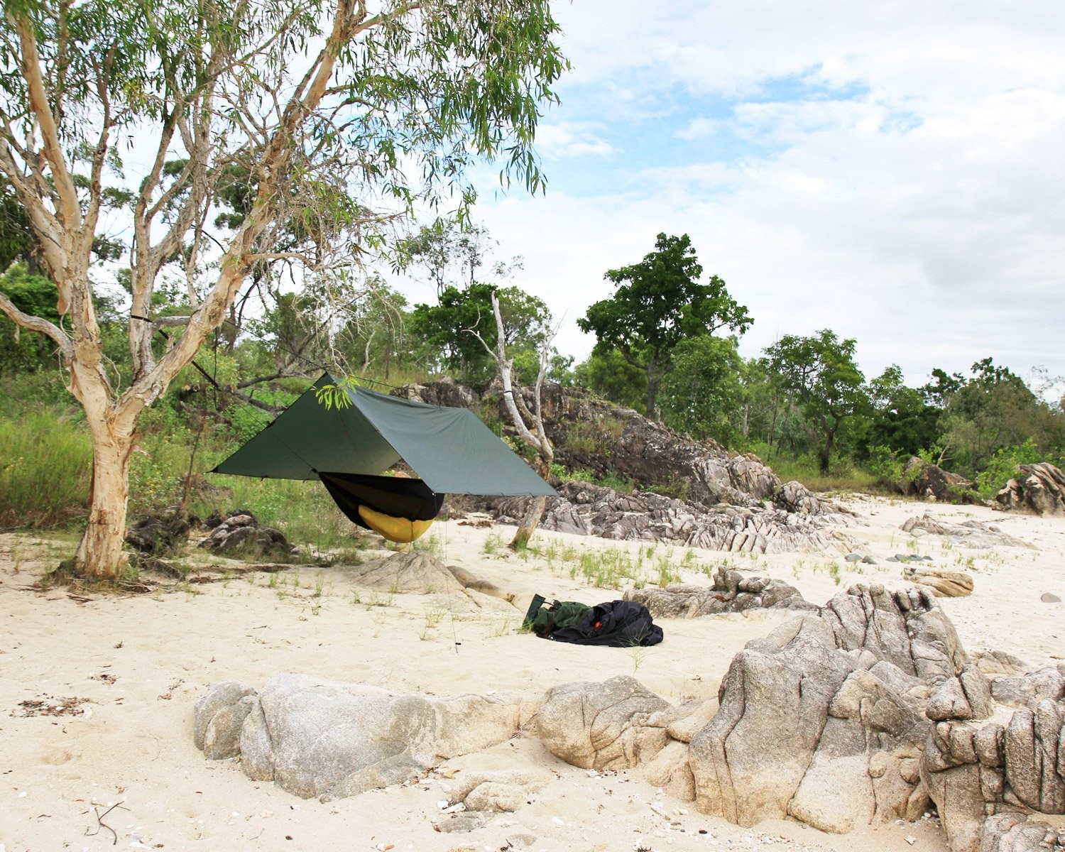 DD Hammocks Superlight Tarp (Olive Green) Large, Olive Green