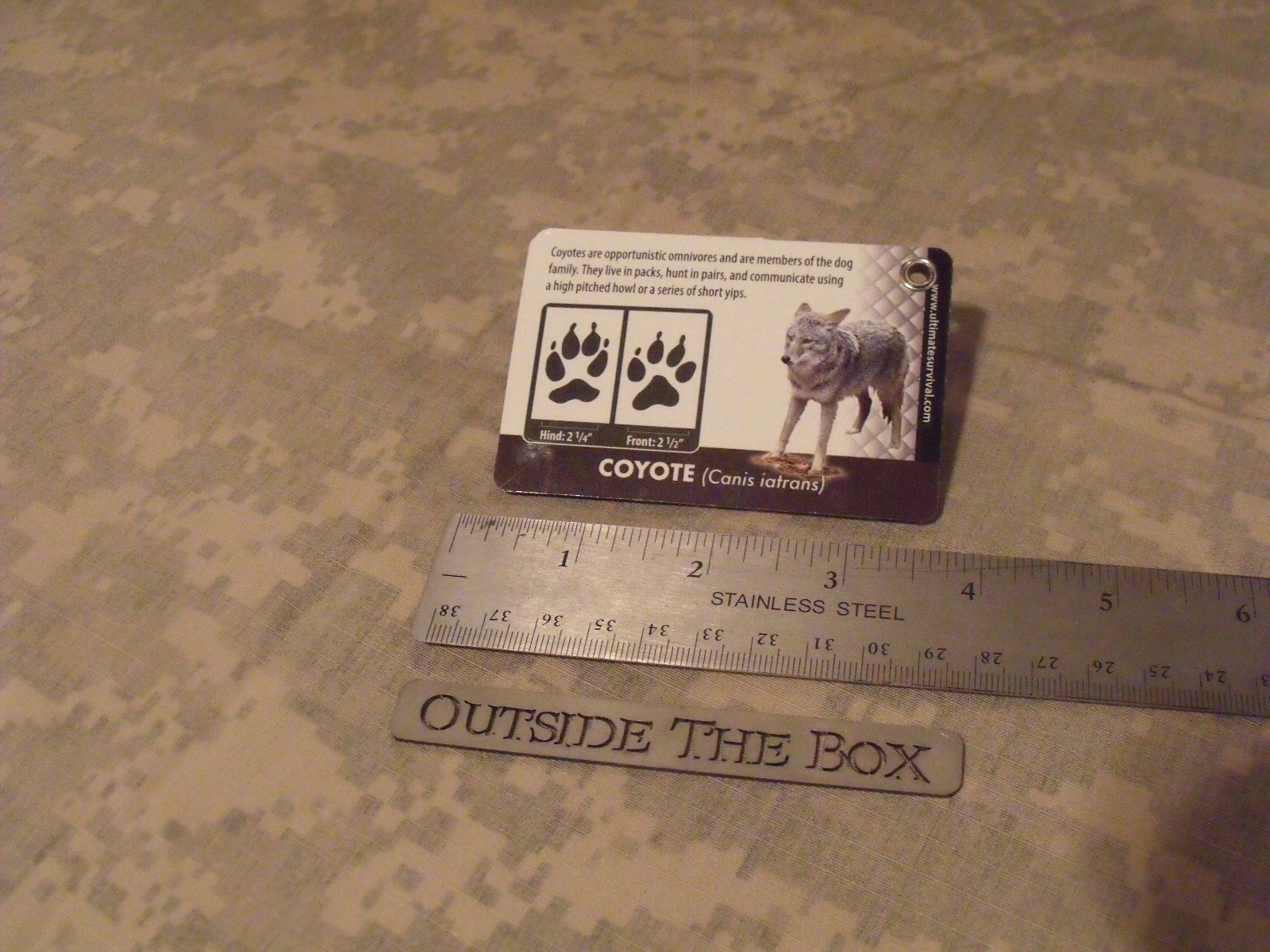 Ultimate Survival Technologies: Animal Tracking Cards, UST, 7 Cards