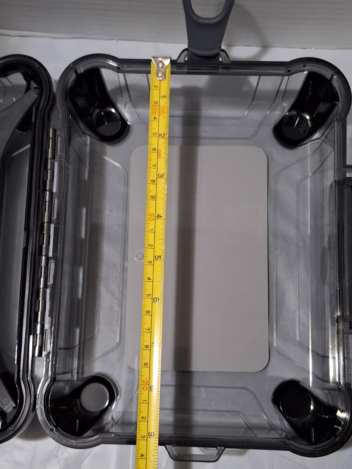 Adventuridge Large Watertight Case Plus Gear Divider