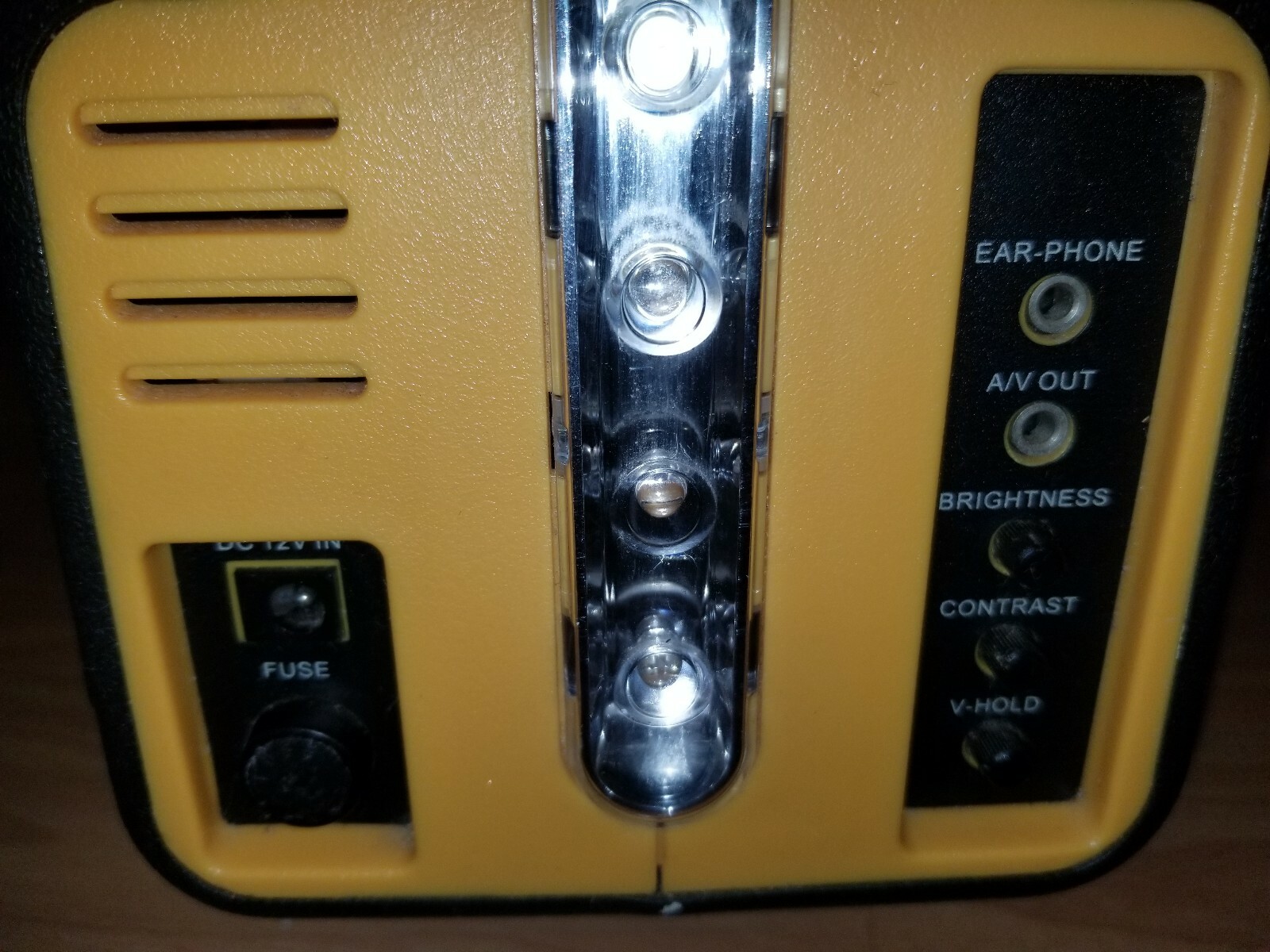 VECTOR TOUGHBRITE Storm Tracker NOAA Weather Alert AM-FM Radio Lantern TV VEC135