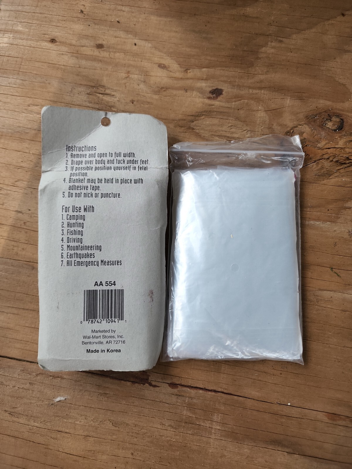 OZARK trail EMERGENCY Blanket & Hooded Poncho Emergancy Car Kit NOS