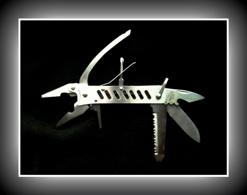 Spring Assisted Tactical Knife II + Multi Function Tool – 14 Usable Functions