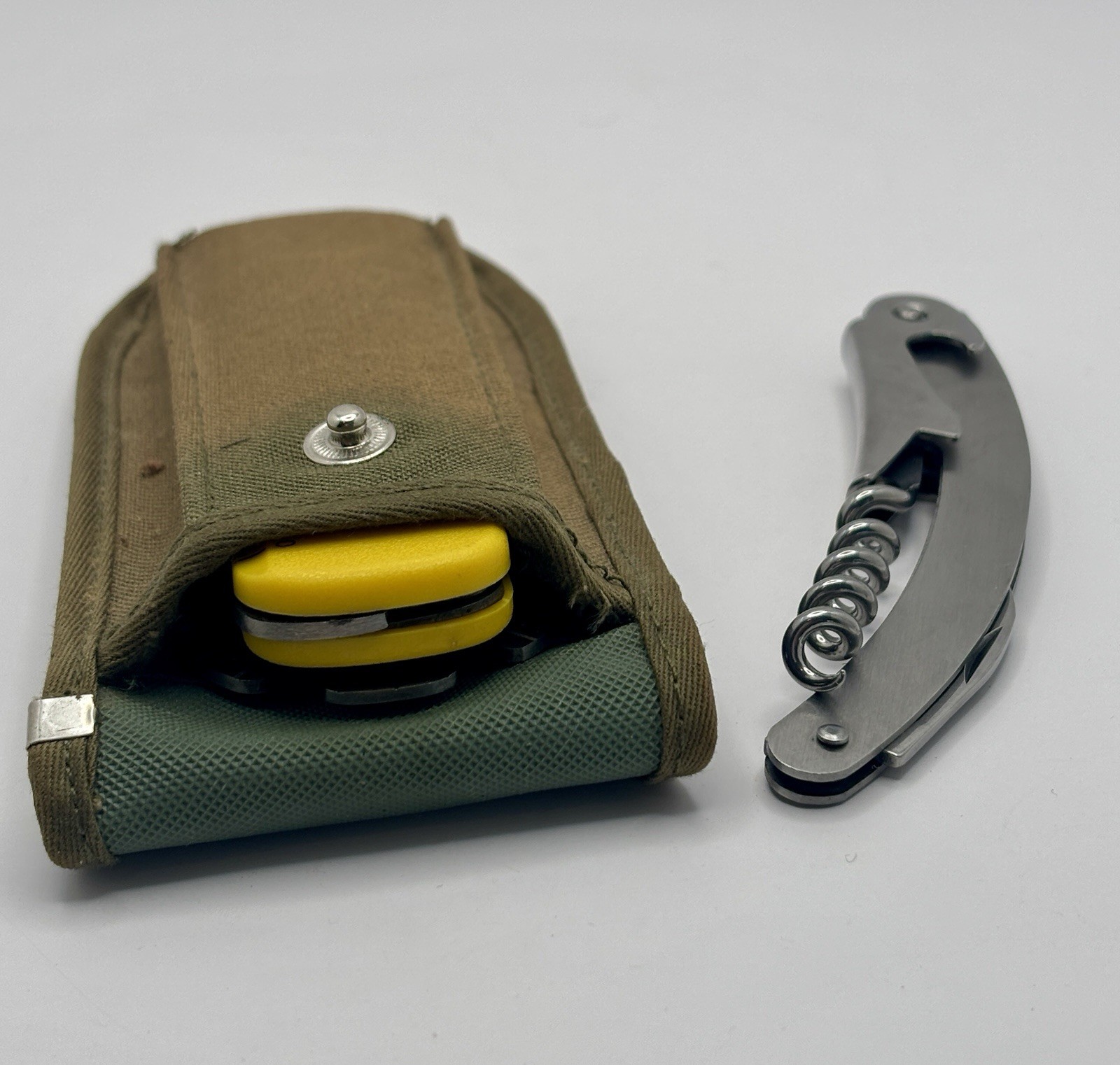 Survival Kit Canvas Case Portable Camping Hiking Knife Saw Morse-Code Reflector