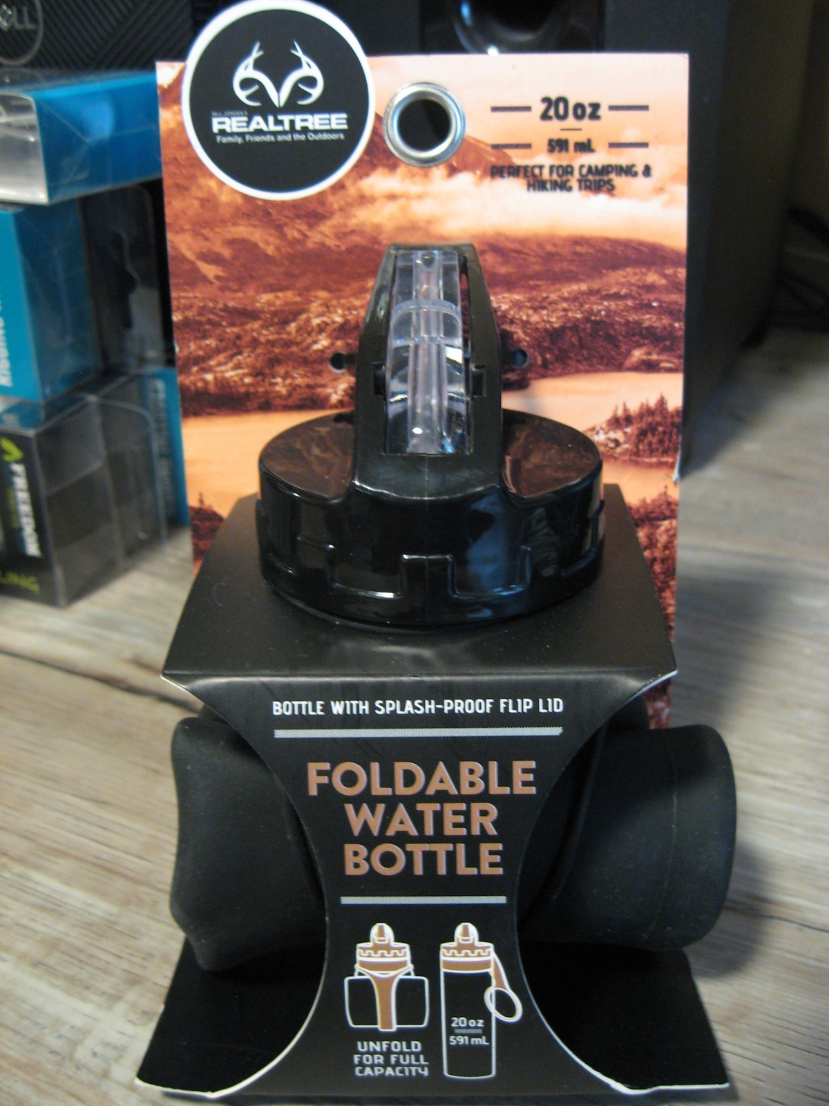 Realtree 20 OZ Foldable Water Bottle – Compact Collapsible Folding Storage Black