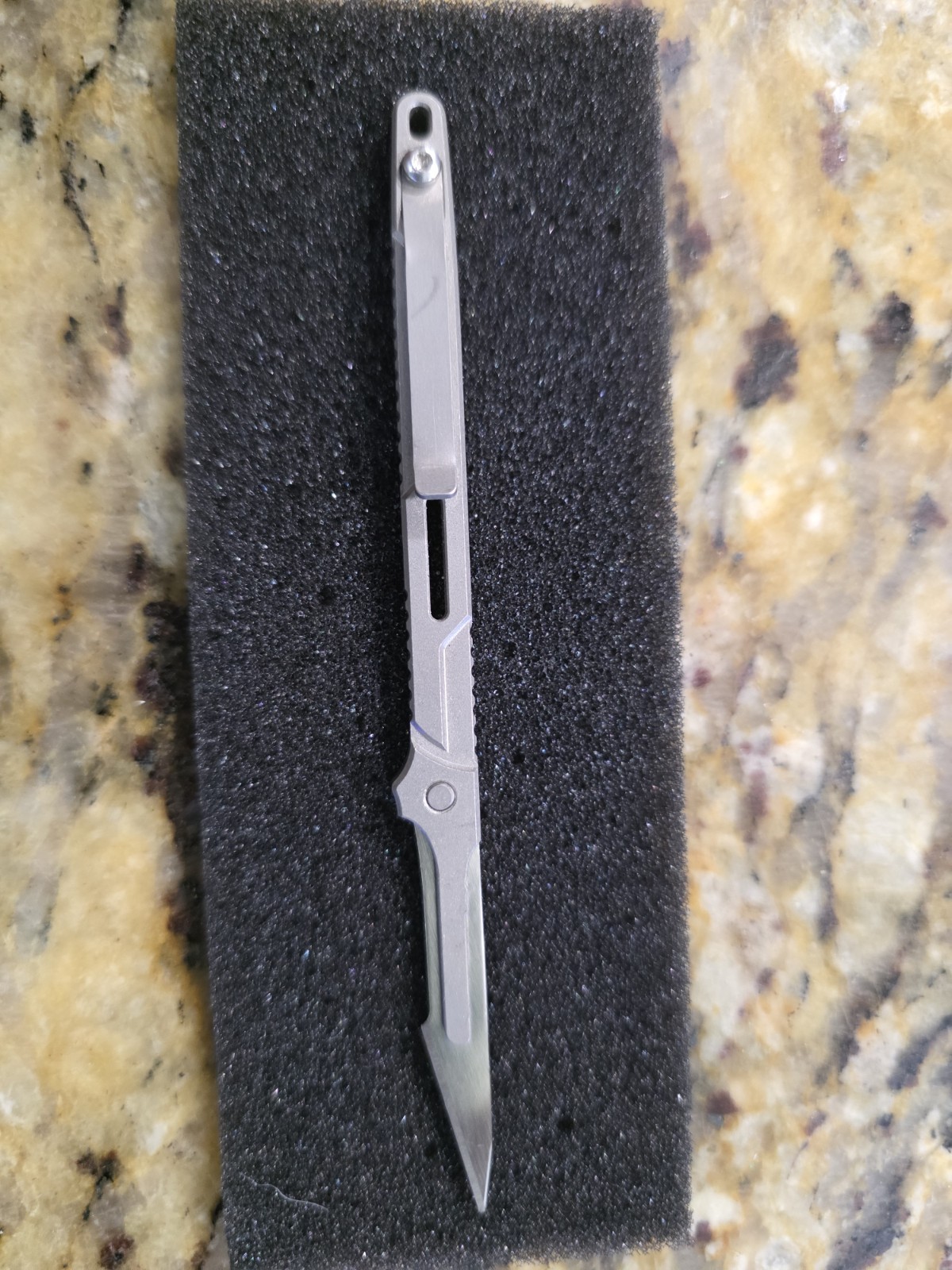 Nitecore NTK07 Titanium Knife – EDC Everyday Carry Knife with Replaceable Blade