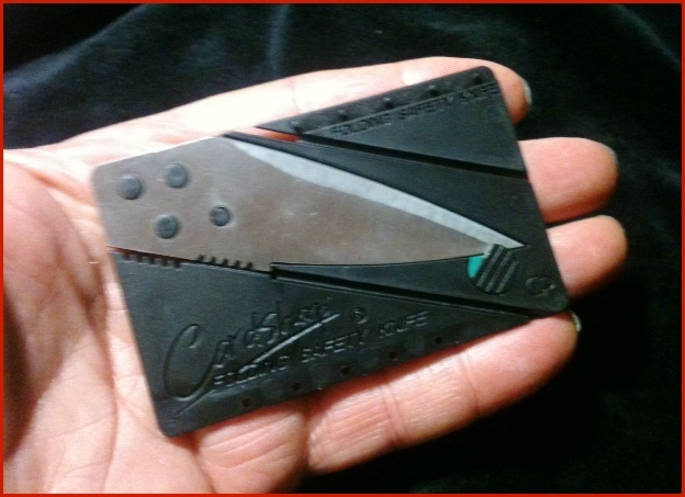 Small Fixed Blade Samurai Katana Tanto Style Knife + Credit Card folding Knife