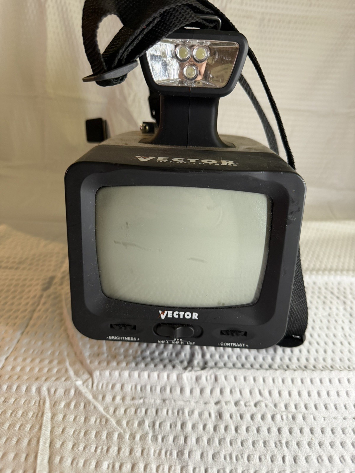 Vector Stormtracker Elite WC300DSV TV Lantern AM/FM Radio (TV NOT WORKING)